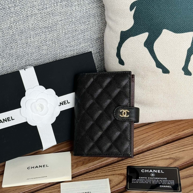 Ch**el wallet purse